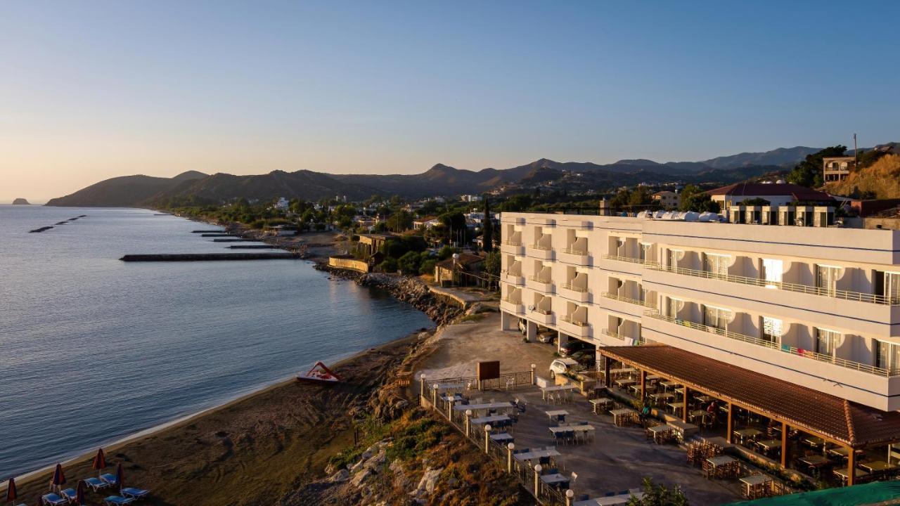Tylos Beach Hotel Kato Pyrgos Exterior foto